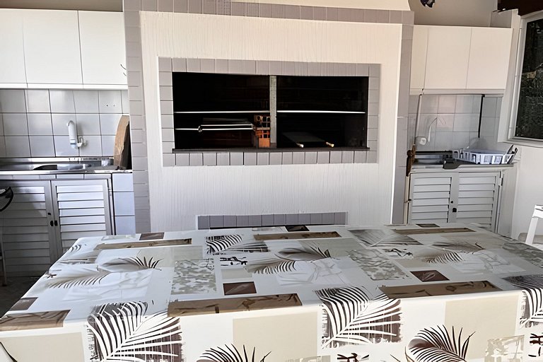 Linda vista praia/ churrasqueira