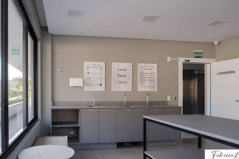 Loft próximo shopping Floripa