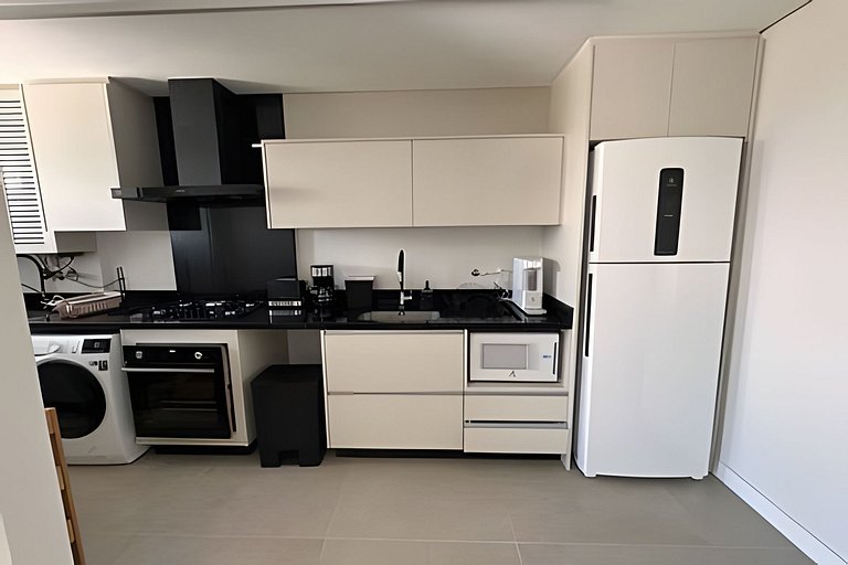 NOVO moderno e com piscina