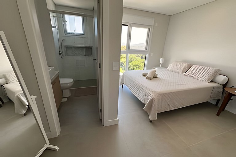 NOVO moderno e com piscina