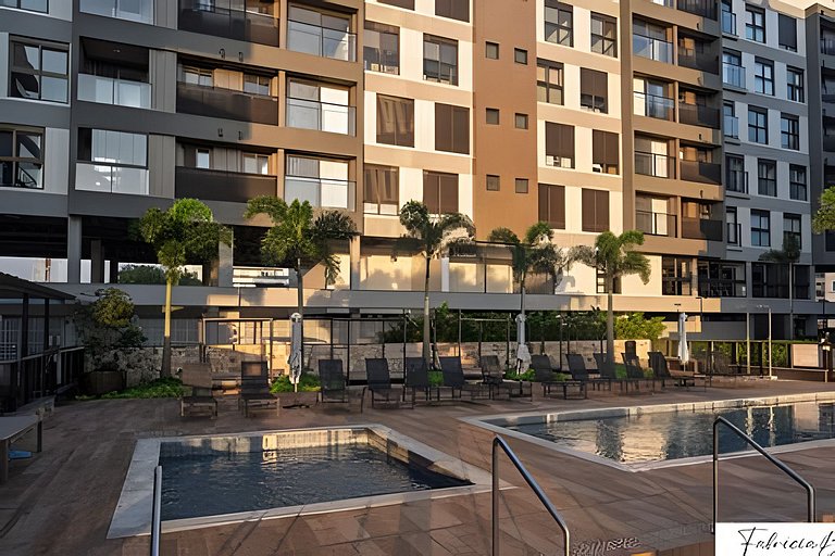 NOVO moderno e com piscina