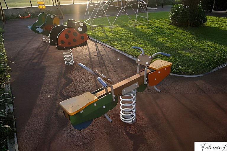 NOVO moderno e com piscina