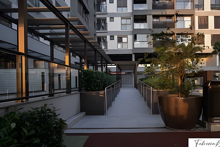 NOVO moderno e com piscina