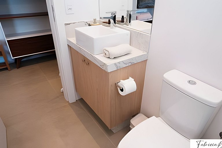 NOVO moderno e com piscina