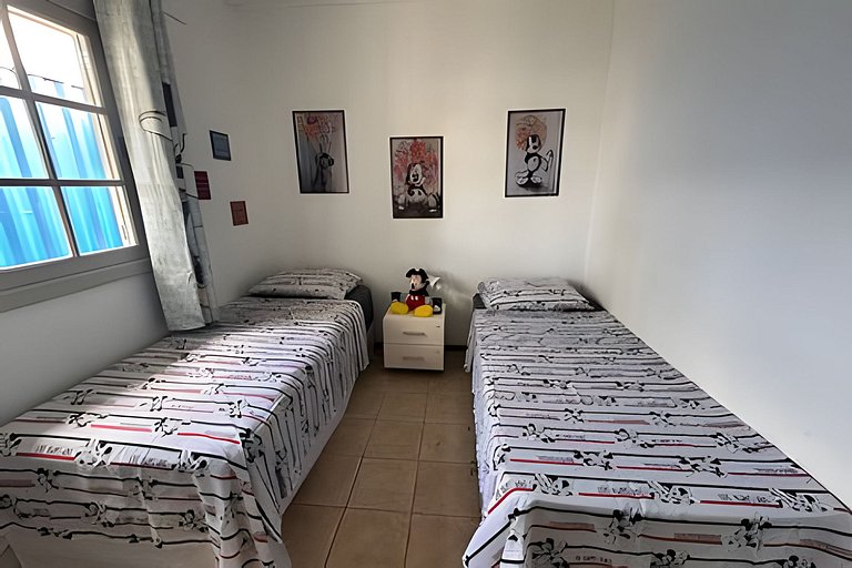 Casa Jurerê • 300m Praia • Churrasqueira