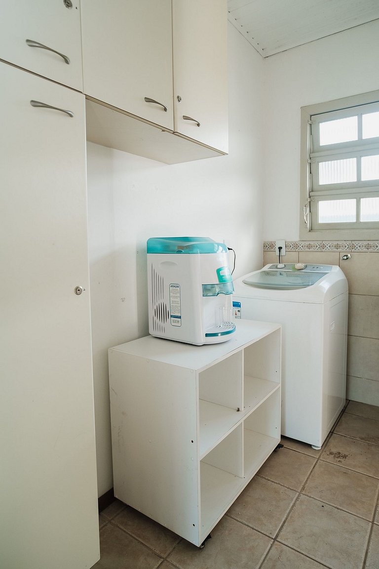 Casa Jurerê • 300m Praia • Churrasqueira