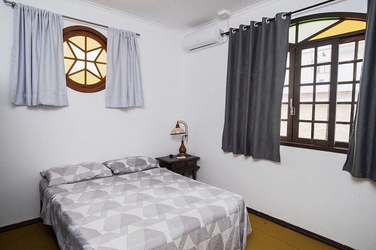 Lançamento casa Jurerê / churrasqueira / quintal