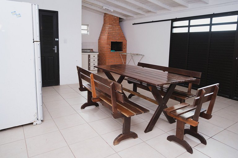 Lançamento casa Jurerê / churrasqueira / quintal