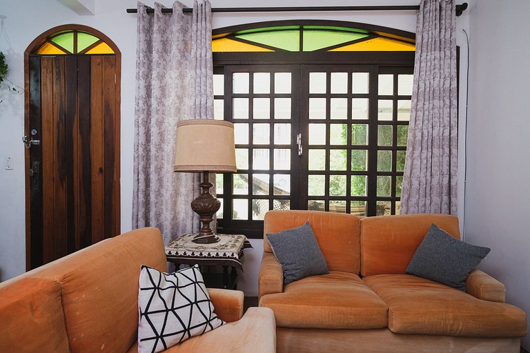 Lançamento casa Jurerê / churrasqueira / quintal