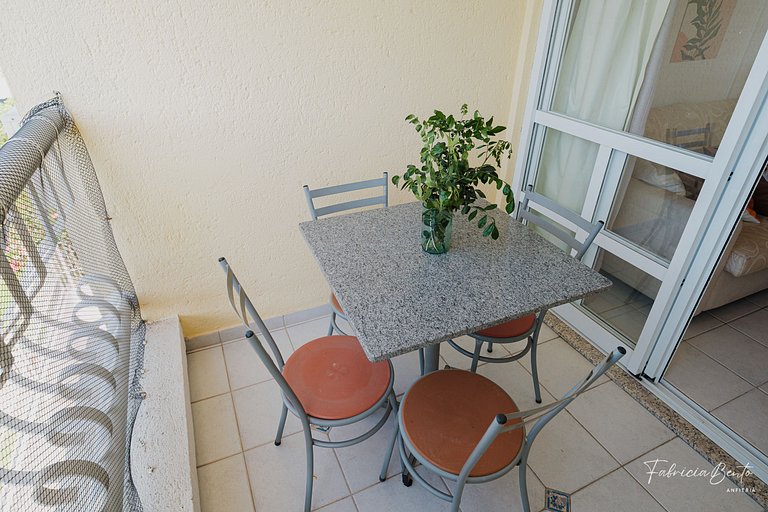 Ape 4 pessoas garagem / churrasqueira em jurerê