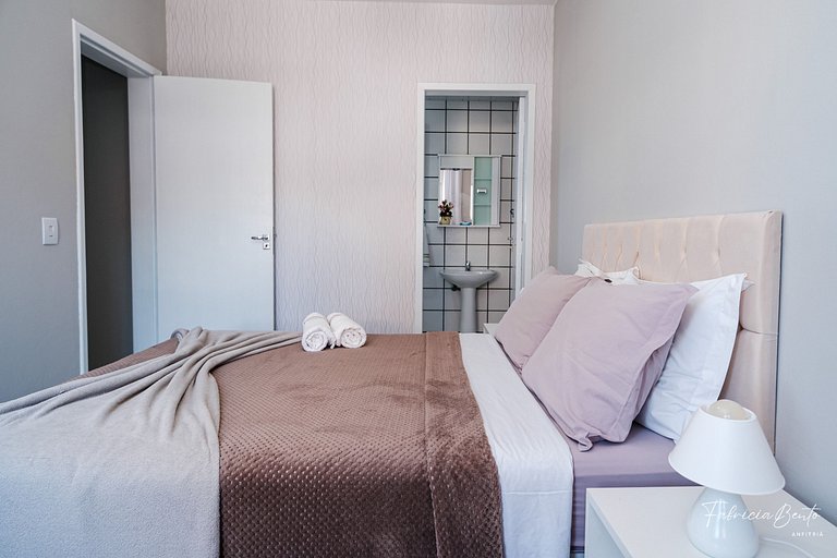 Apartamento em Jurerê • 2 dormitórios • Máquina de lavar • 3