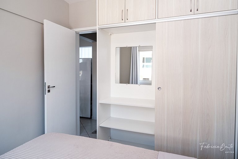 Jurere/ 2 dorm/ 4 pessoas/ próximo mar