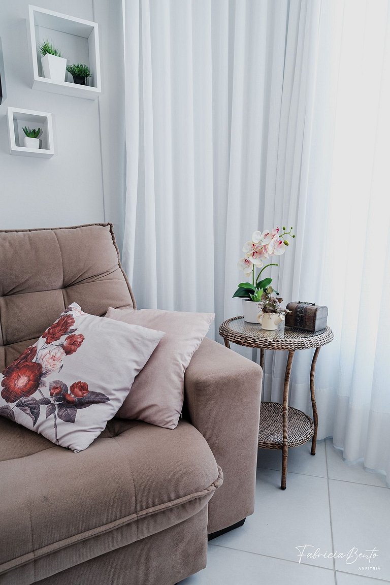 Jurere/ 2 dorm/ 4 pessoas/ próximo mar