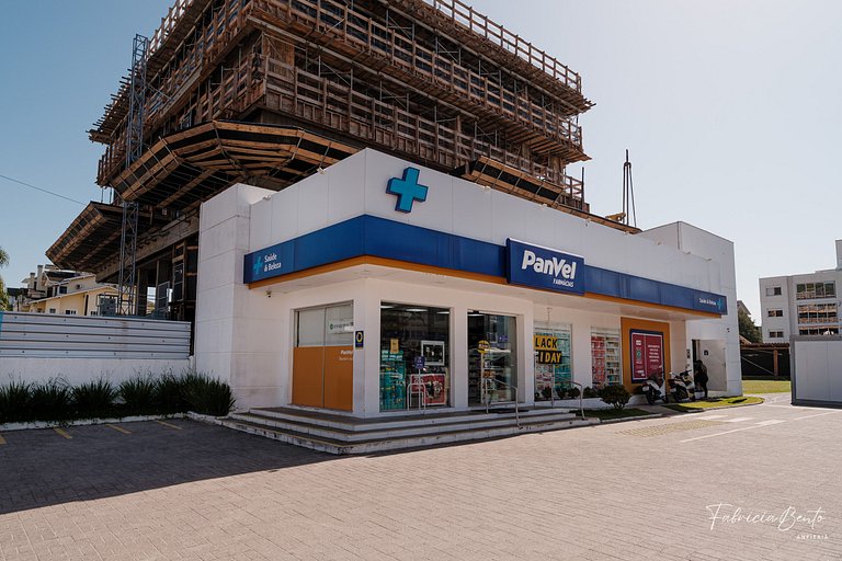 Ape 4 pessoas garagem / churrasqueira em jurerê