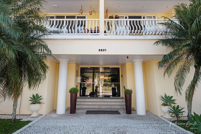 Ape 4 pessoas garagem / churrasqueira Jurerê