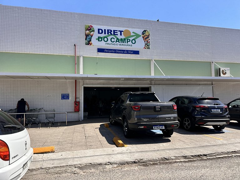 Condomínio próximo mar, balcón e Parrilla