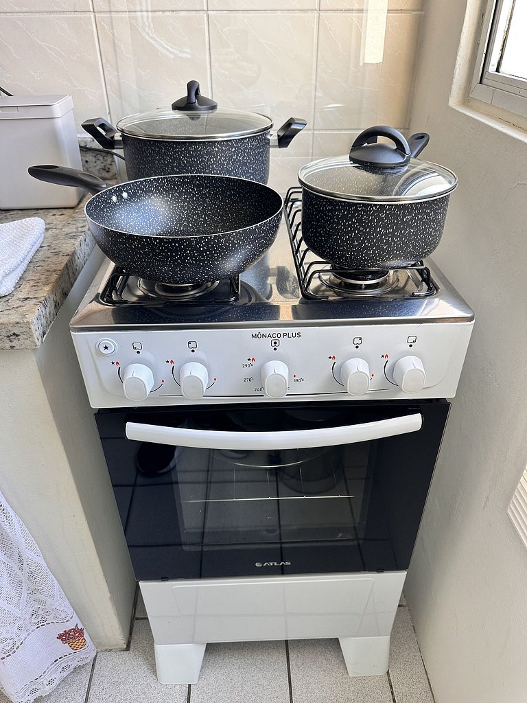 Canasvieiras *Perto mar * Churrasqueira *Garagem