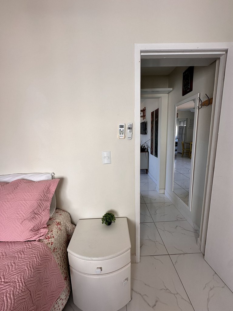 Condomínio próximo mar, balcón e Parrilla