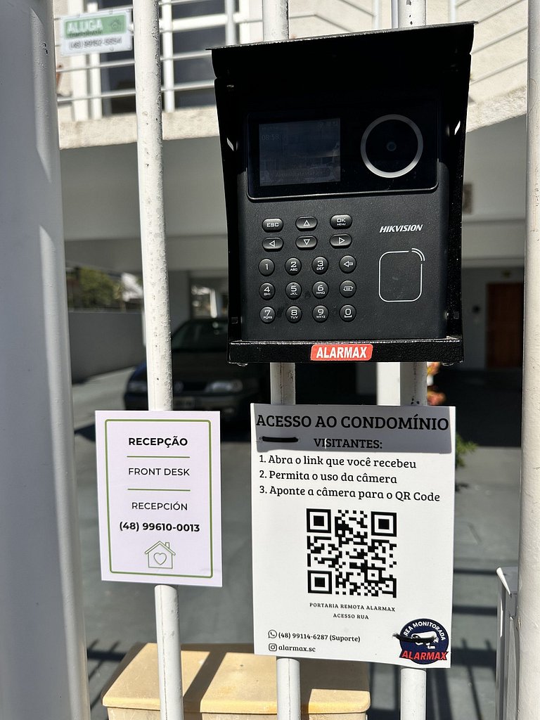 Condomínio próximo mar, balcón e Parrilla