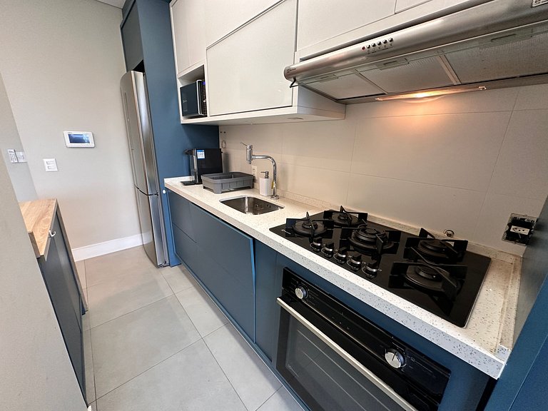 Piscina com vista incrível/ Churrasqueira/ Garagem