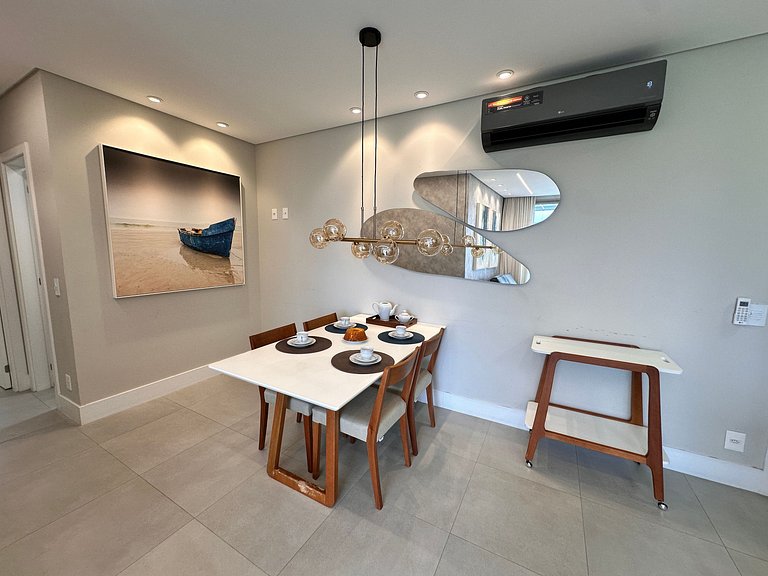 Piscina com vista incrível/ Churrasqueira/ Garagem